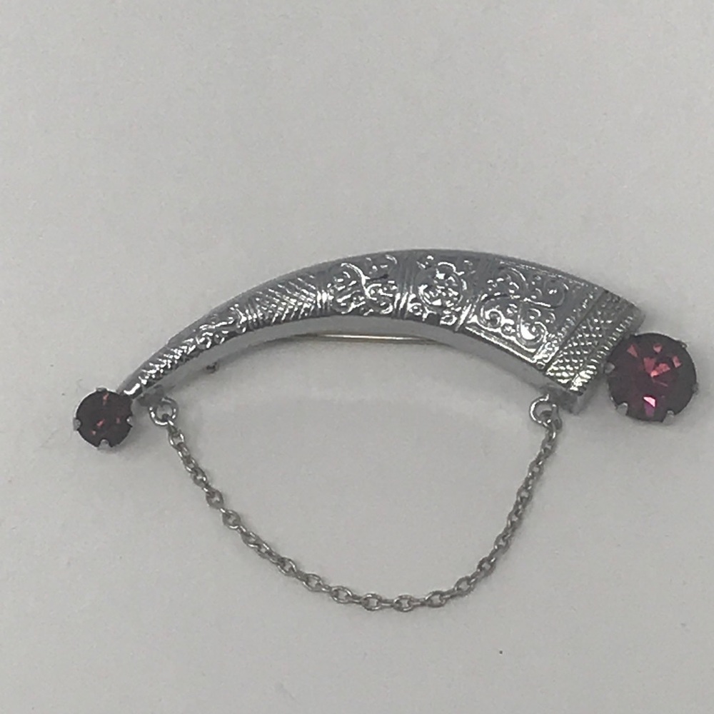 Mizpah brooch